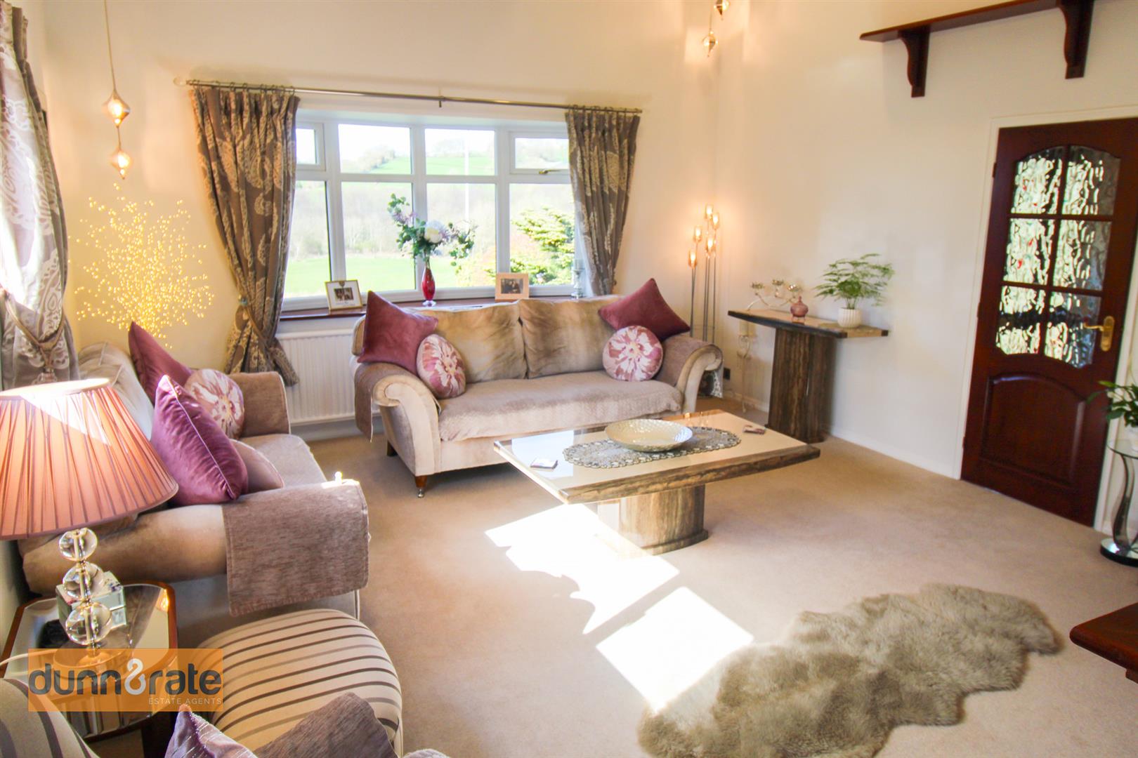 3 bed property in Leek New Road, Stoke-On-Trent